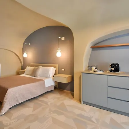 B&B Dritta Al Cuore & Pool - Housea