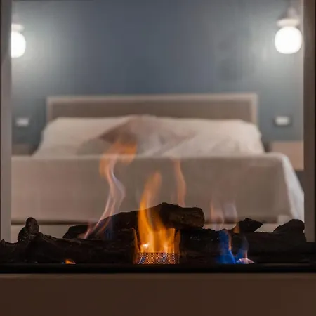 Dritta Al Cuore & Pool - Housea